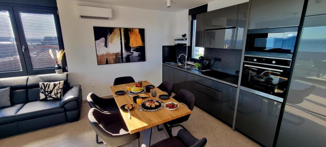Dinary Penthouse Apartment Vir Bagian luar foto